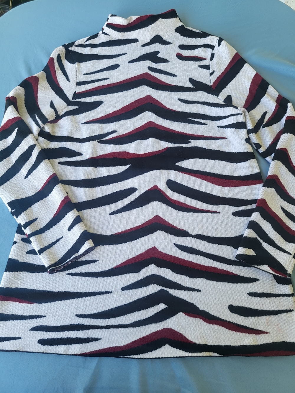 Chico's White Zebra-Print Turtleneck with Black and Burgundy Stripes